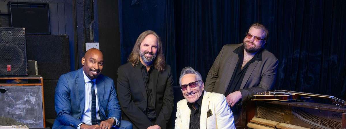 Rick Estrin & The Nightcats
