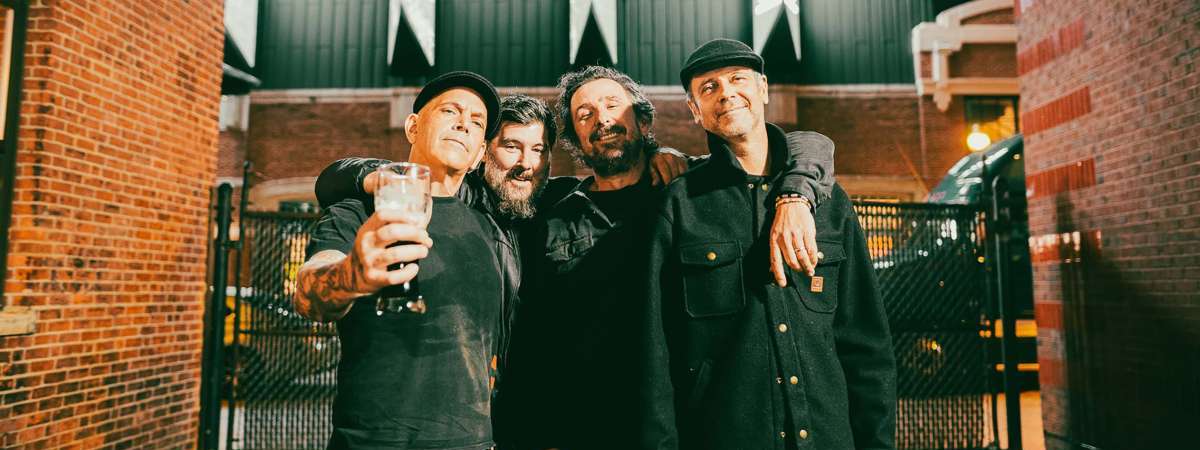 THE BOUNCING SOULS 'Born To Be Tour' with The Suicide Machines