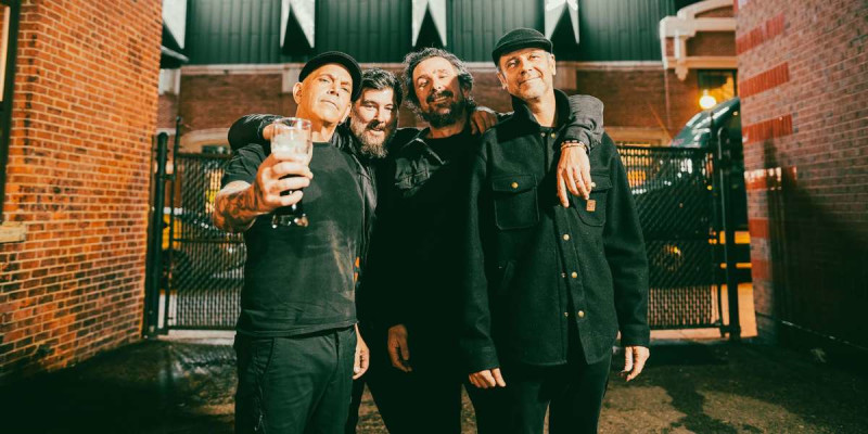 THE BOUNCING SOULS 'Born To Be Tour' with The Suicide Machines