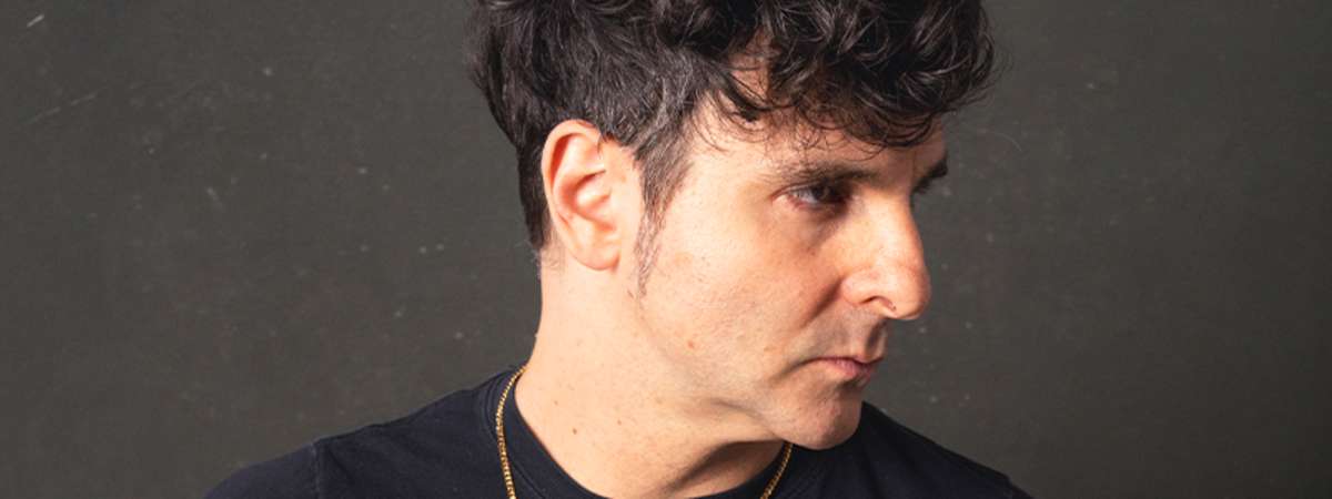 Low Cut Connie