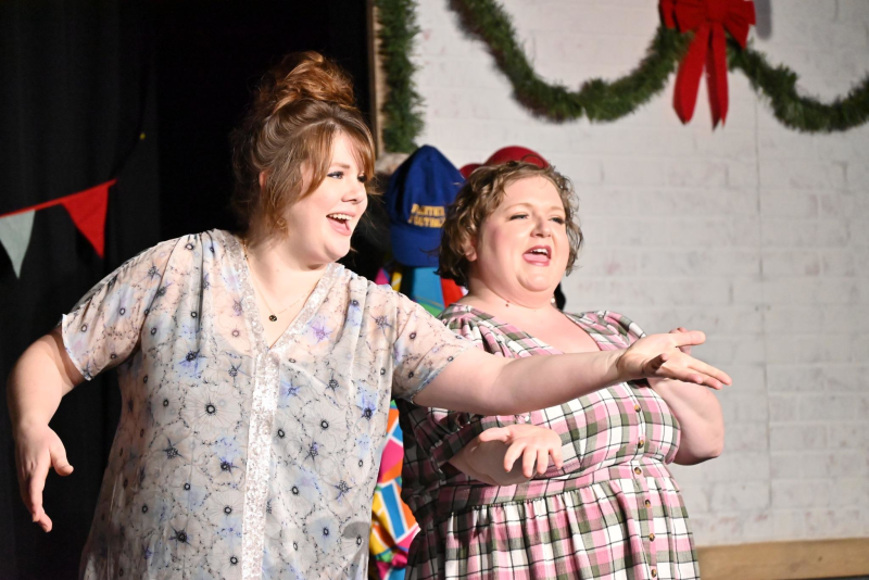 Fa la la la la, ha ha ha ha: A Holiday Musical Extravaganza!