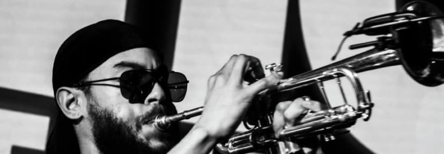 Daryl Bailey Jr. does Roy Hargrove