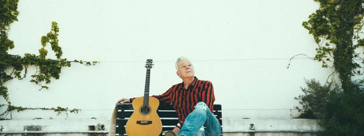 TOMMY EMMANUEL, CGP - LIVING IN THE LIGHT TOUR w/ Jack Tuttle & Scott Gates
