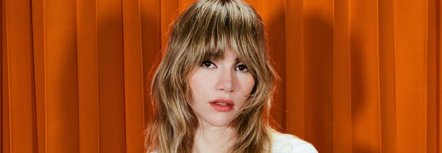 Suki Waterhouse w/ Love Spells