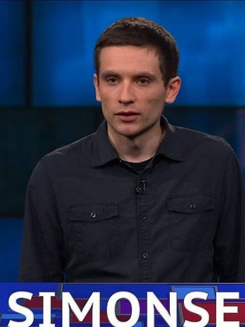 LATE NIGHT LAUGHS IN NYC with DANIEL SIMONSEN (Comedy Cellar)
