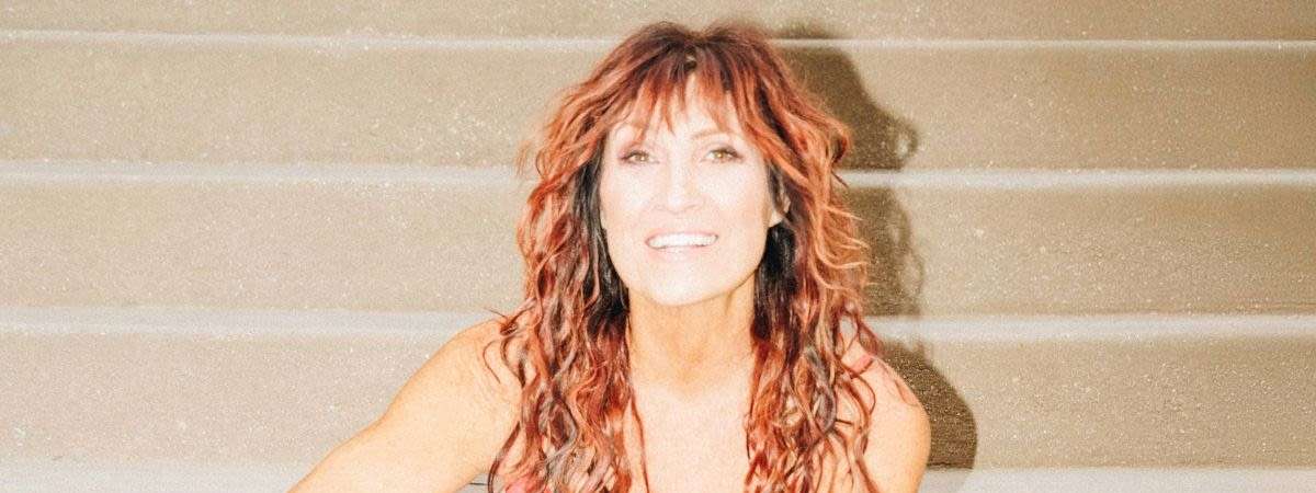 Jo Dee Messina