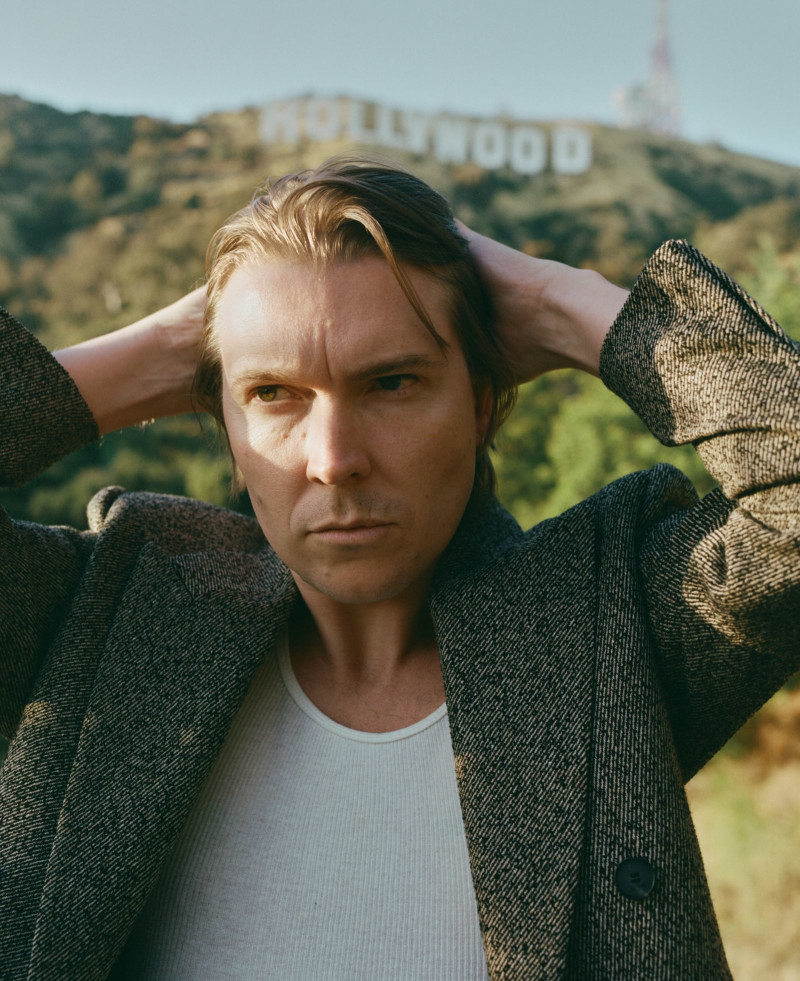 Alex Cameron, guests