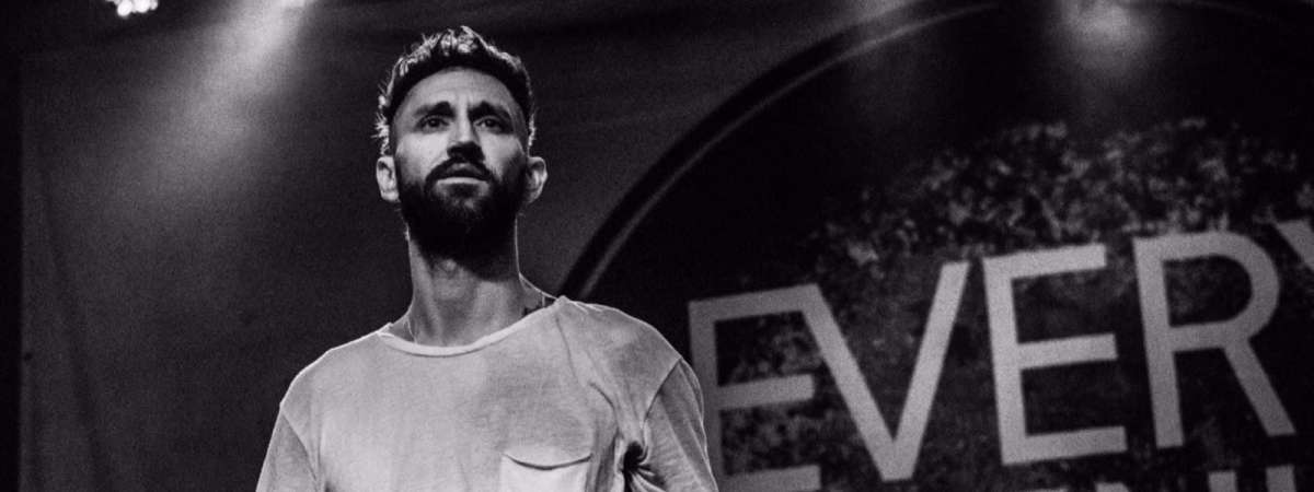 Every Avenue x In Her Own Words - Perfectly Unfamiliar Tour