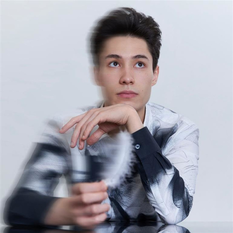 Angel Stanislav Wang, piano