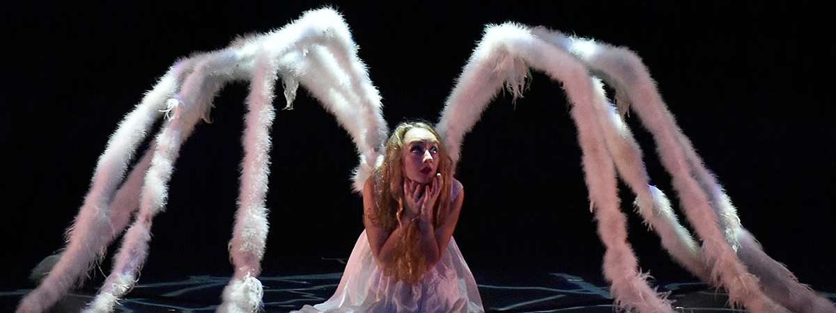 MOMIX: Botanica