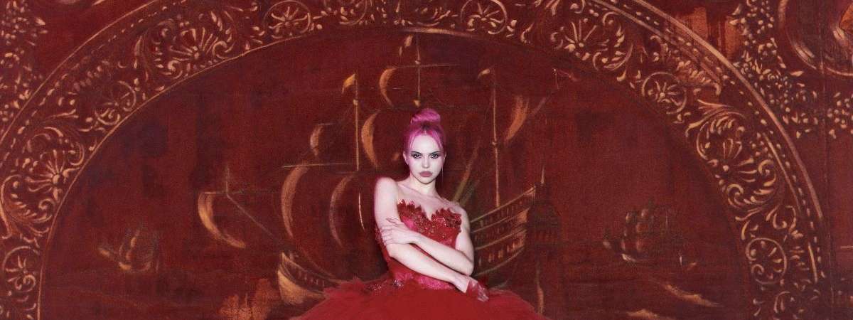 Adéla - The Red Bottoms Tour
