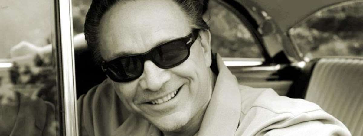 Jimmie Vaughan & The Tilt-A-Whirl Band