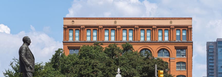 Gallery Talk | 1:00 p.m. | On Assignment in Dealey Plaza