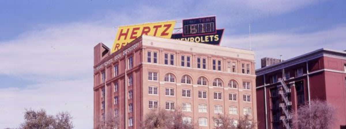 Gallery Talk | 1:00 p.m. | On Assignment in Dealey Plaza