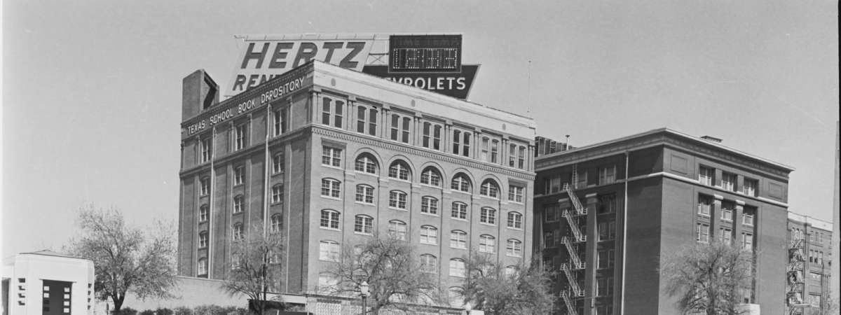 Gallery Talk | 1:00 p.m. | On Assignment in Dealey Plaza