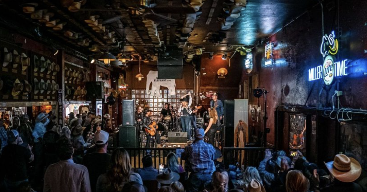 Chixie Dix in Fort Worth at White Elephant Saloon