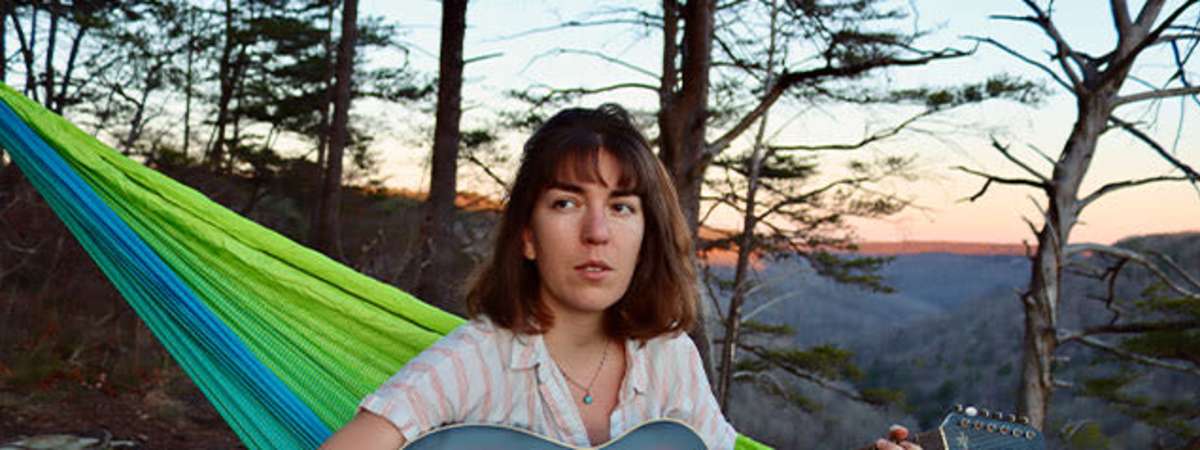 Maya de Vitry, Sophie Bird
