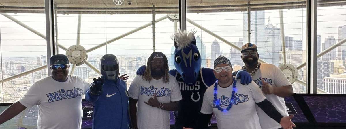 Summer at Reunion Tower | Mavs ManiAACs