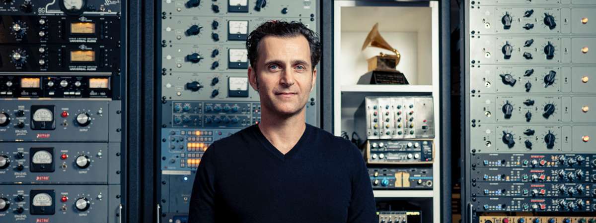 Dweezil Zappa DZ20: Like Father, Like Son