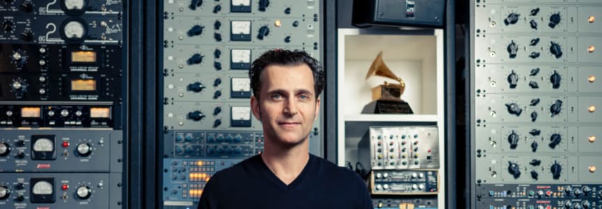 Dweezil Zappa DZ20: Like Father, Like Son