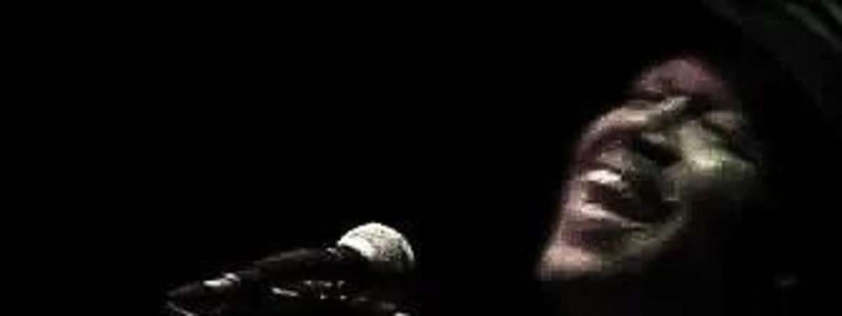 SaRon Crenshaw Acoustic
