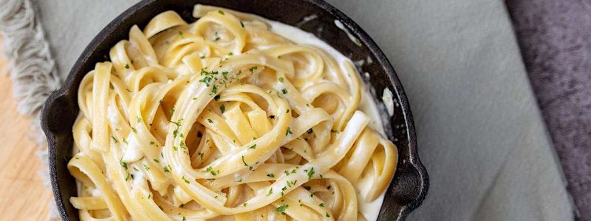Hands-On: Fettuccine Alfredo (Date Night Edition)