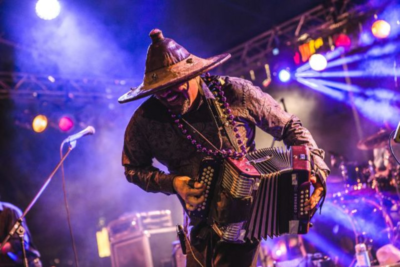 TERRANCE SIMIEN & The Zydeco Experience