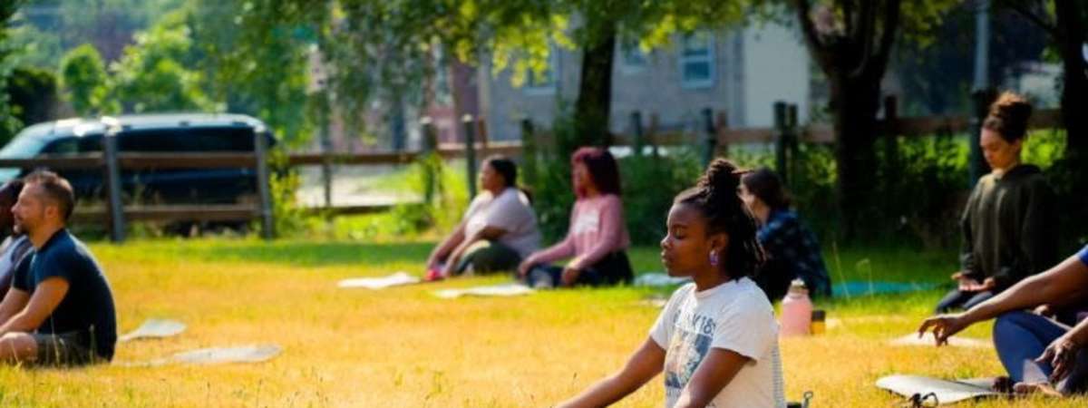 Yoga & Art in the park with Lovelee Being