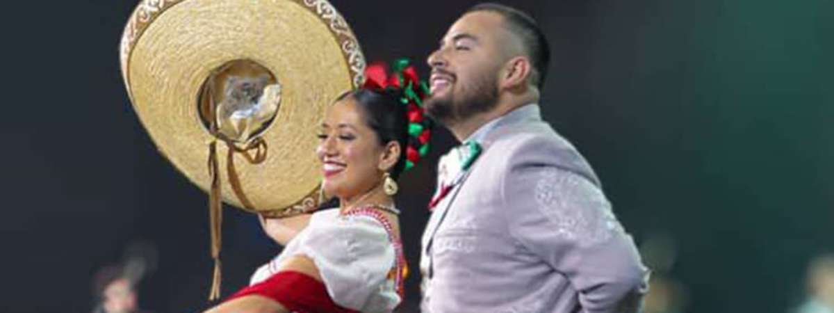 Folklorico in the Park