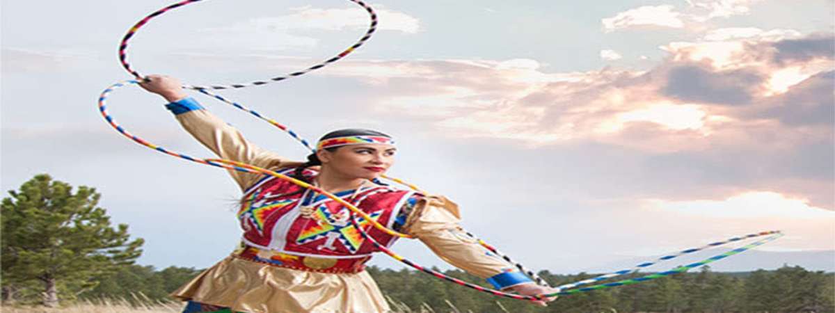 Hoop Dancing with Starr Chief Eagle