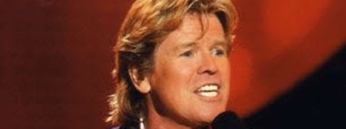 An Olde English Christmas With Herman's Hermits Starring Peter Noone