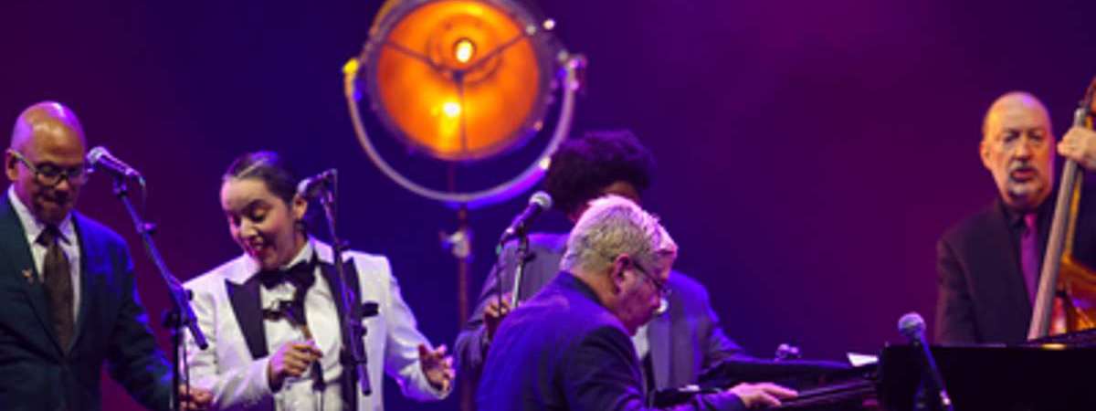 Pink Martini All-Stars: A Season of Stars
