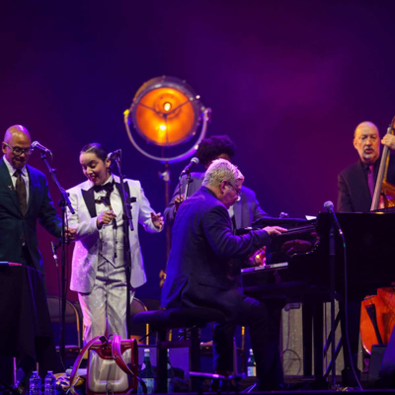 Pink Martini All-Stars: A Season of Stars