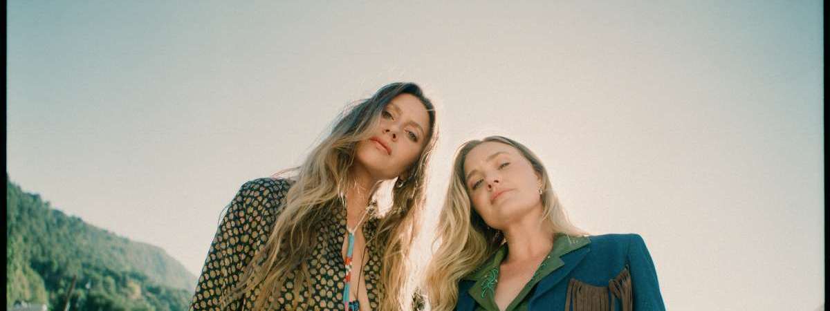ALY & AJ - Places to Run Tour 2026