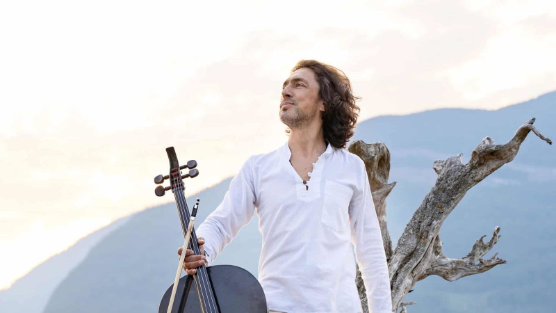 Ian Maksin – Songs of Love & Peace