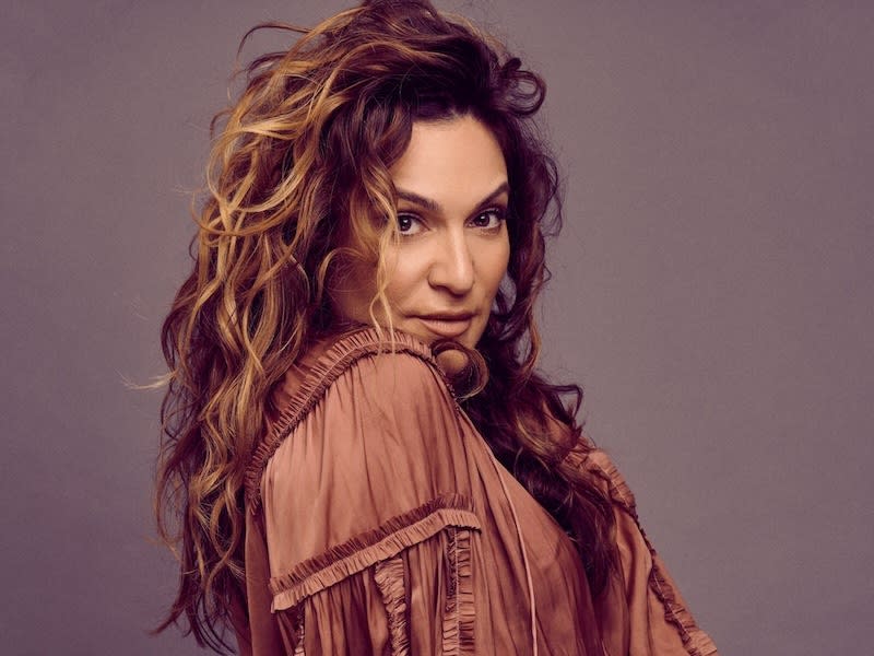 Shoshana Bean
