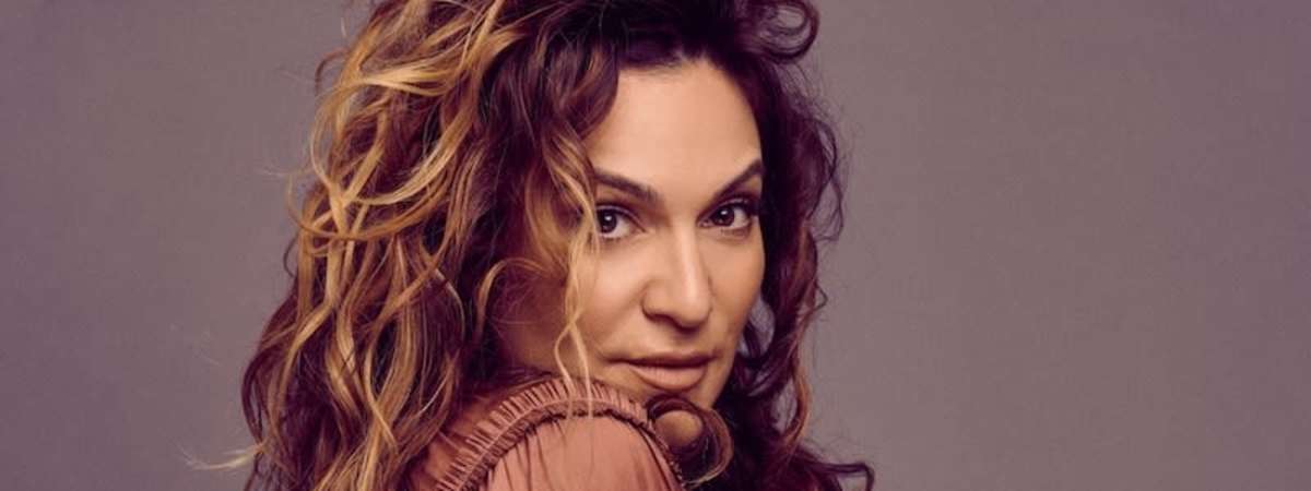 Shoshana Bean
