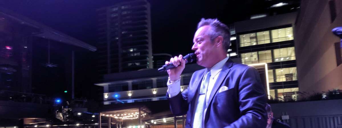 A Merry Little Christmas Show with Ricki Derek