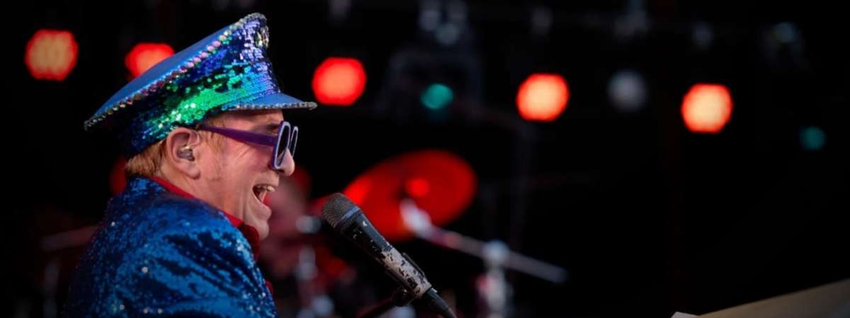 Elton John Tribute called Greggie & The Jets