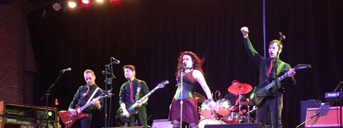 Closer To Heart - A Tribute to the Music of Heart and Rush