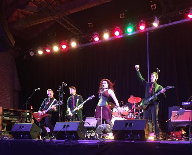 Closer To Heart - A Tribute to the Music of Heart and Rush