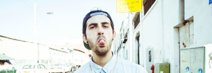Led: Borgore