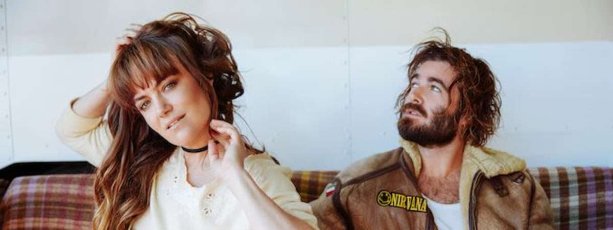 Angus & Julia Stone