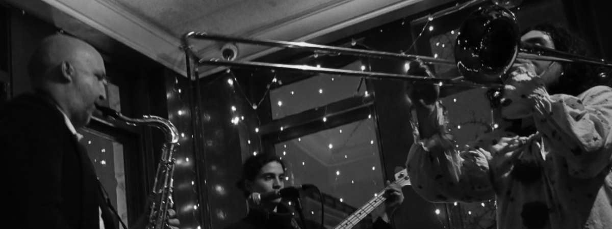 Early Show: The Magic Triangle