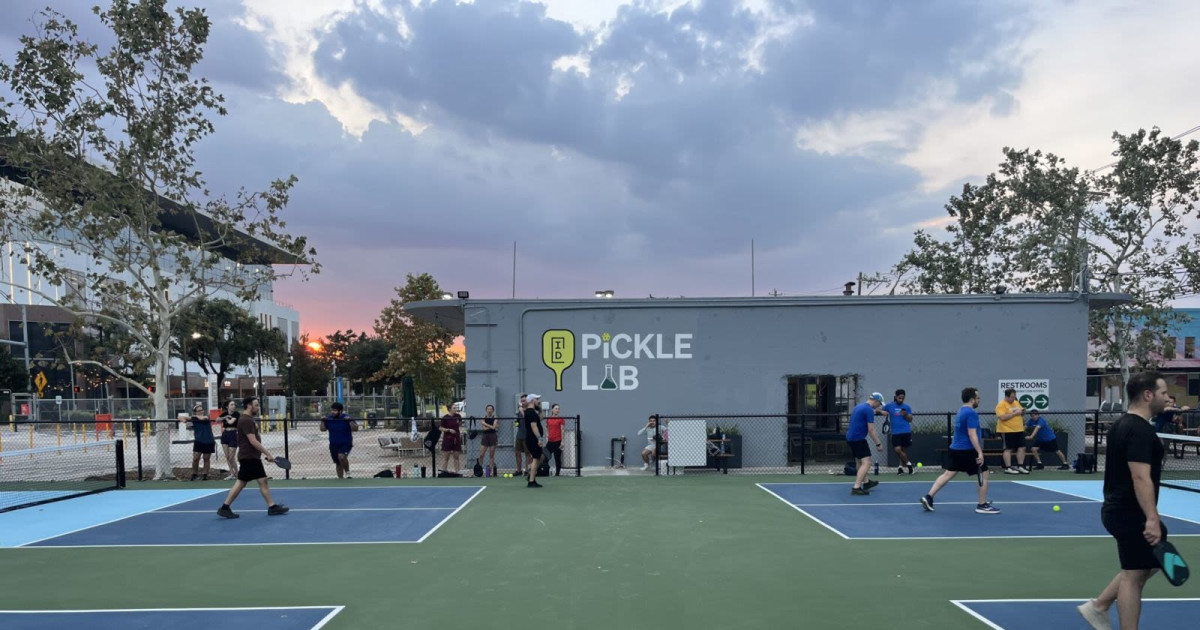 Sportsmonkey 2026 Fall - Thursday Pickleball Mixed Doubles Recreational/Intermediate+ Social League