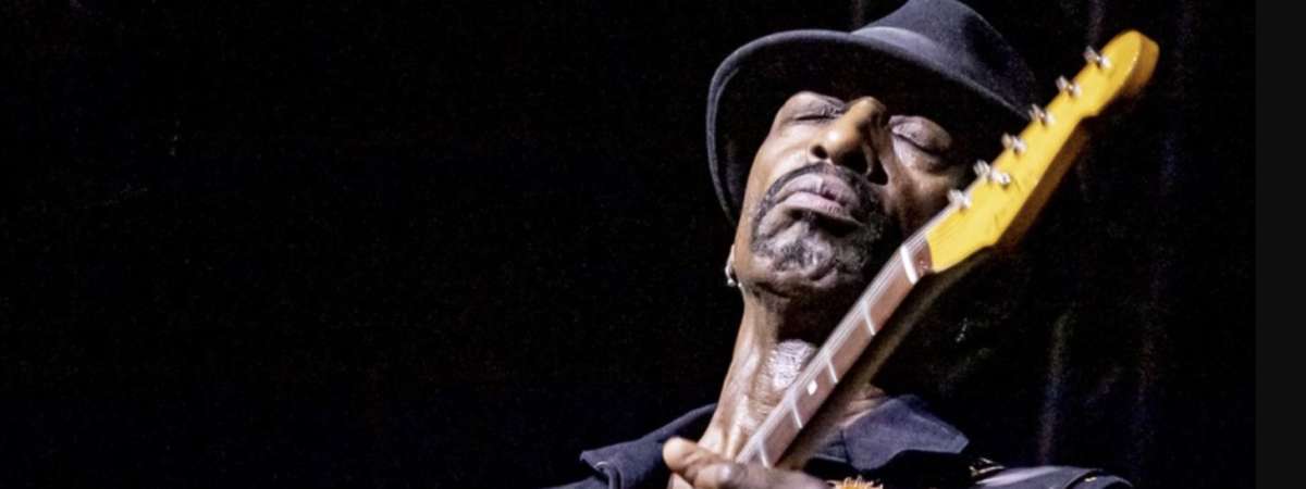 Dennis Jones