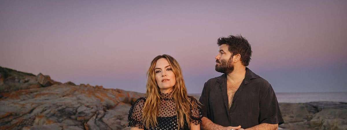 Angus & Julia Stone