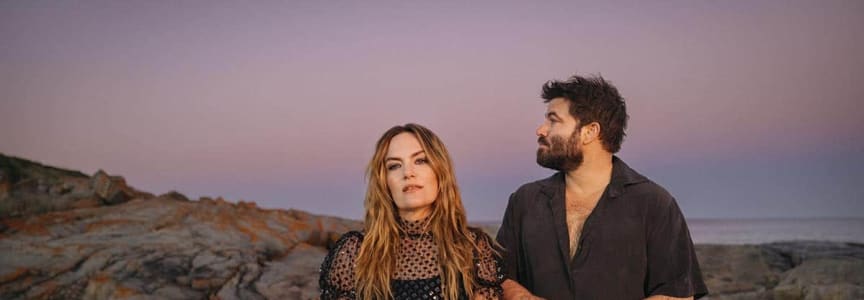 Angus & Julia Stone