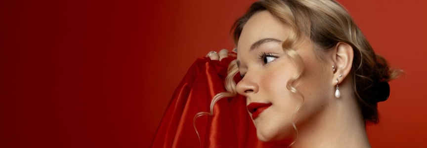 Kate Kortum - Debut!