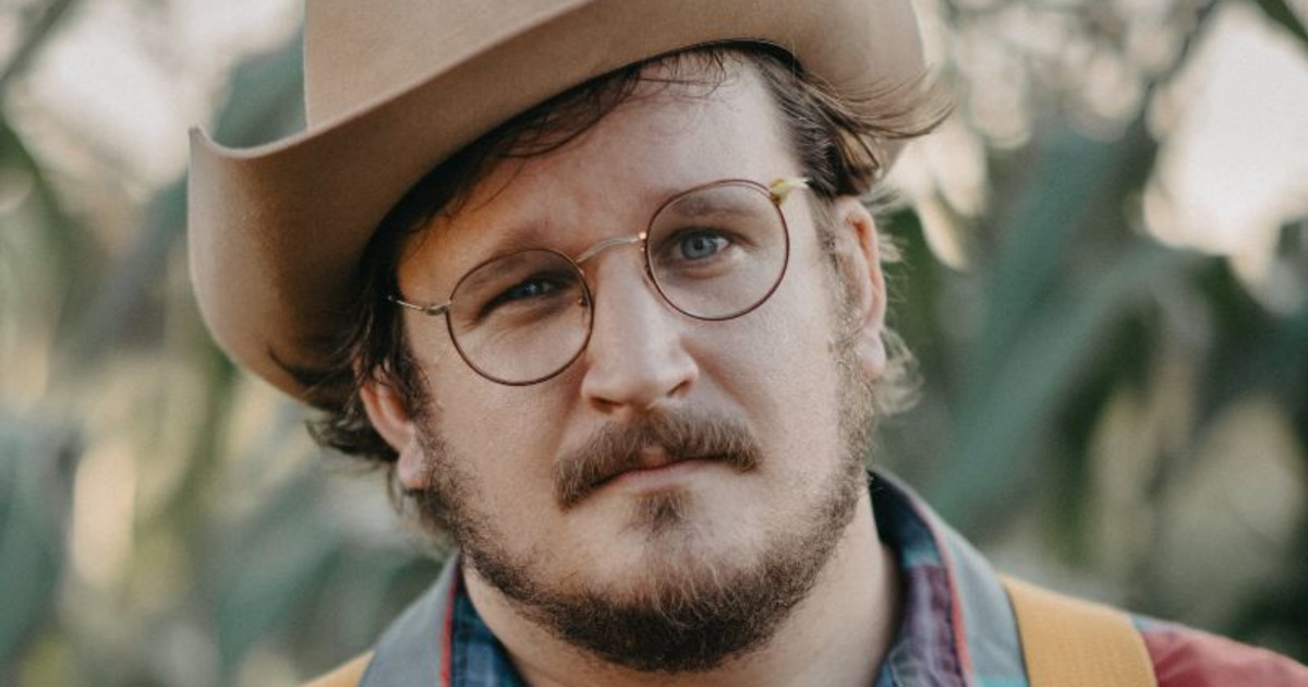 Willi Carlisle: The Universal Bubba Tour at The Basement East
